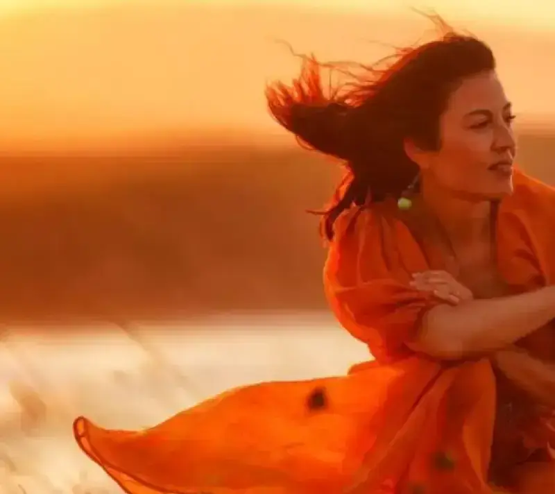 Деси Стоянова навършва 50 години и шокира с откровения!