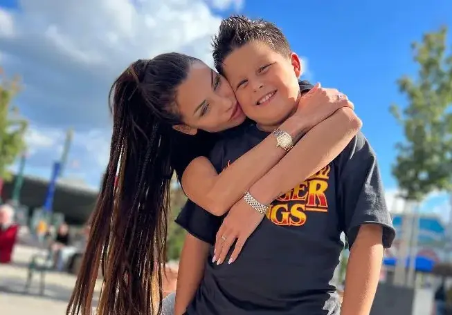 Диляна Попова разкрива: Как сама отглежда детето си! ВИЖ ТУК