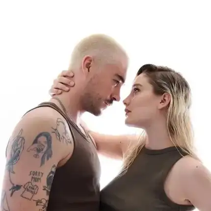 Дъщерята на Слави Бинев роди момиченце