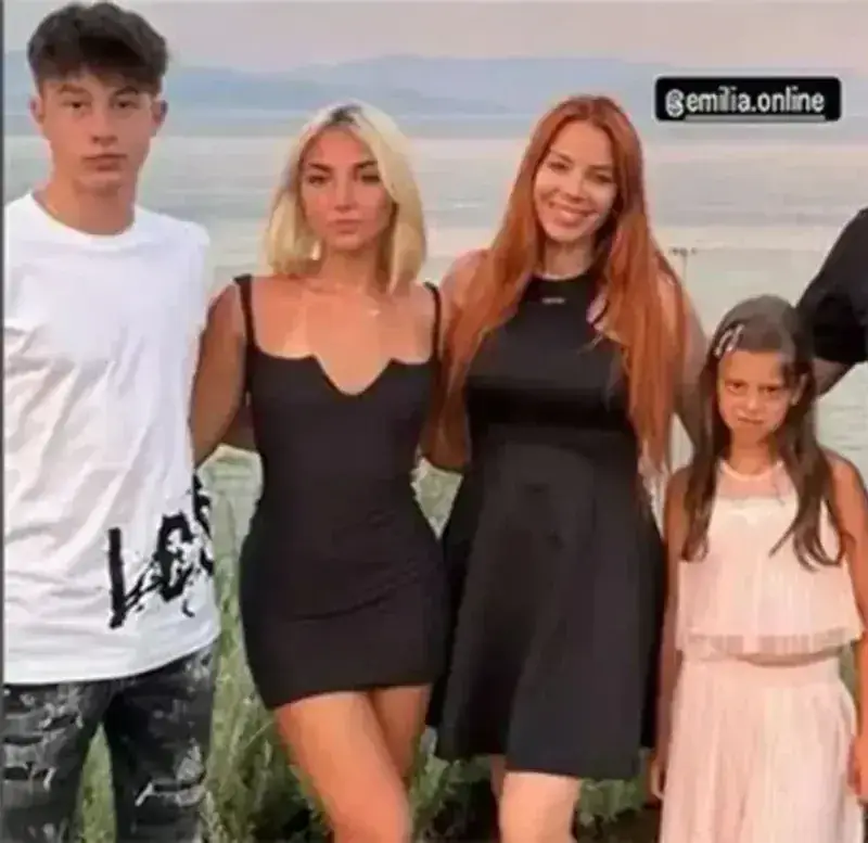 Емилия шокира с ранно изпращане на децата в училище!