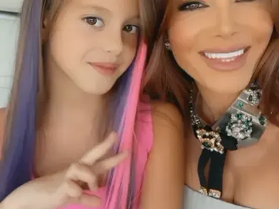 Емоционален момент за Емилия – децата тръгнаха на училище!