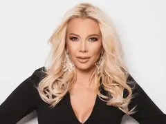 Заглавие: Емилия шокира с новини от почивката си!