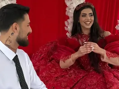 Емрах шокира с годеж за сестрата на снаха си!