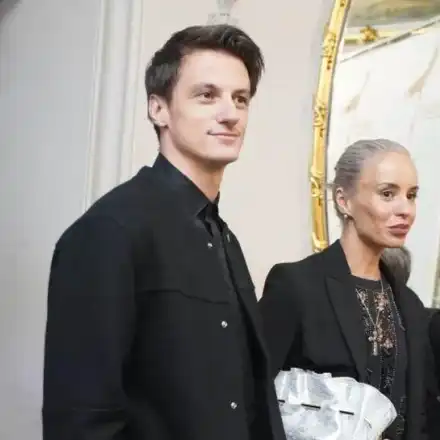 Ето ги Пламен и Радина отново заедно! Двойката се целува на улицата (Папарашки снимки)