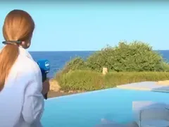 Ето го морския палат на Константин за 2 милиона край морето! (СНИМКИ отвътре)