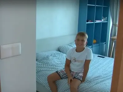 Ето го морския палат на Константин за 2 милиона край морето! (СНИМКИ отвътре)