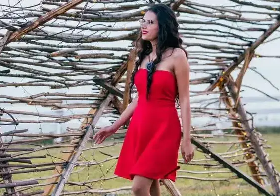 Евгения от „Диви и красиви" БИТА от гадже и изхвърлена от кола