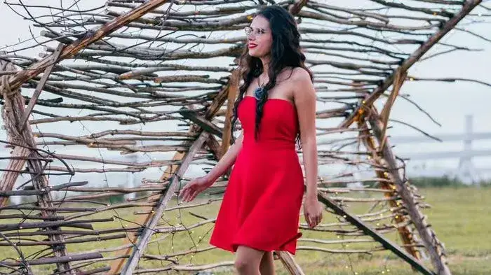 Евгения от „Диви и красиви" БИТА от гадже и изхвърлена от кола