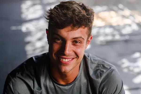 Филип Буков: Студент от 10 години с шокиращи признания!