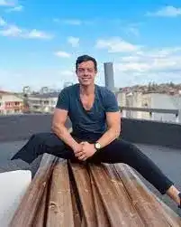 Филип Буков шокира: Бях слаб ученик и не помня нищо от училище!