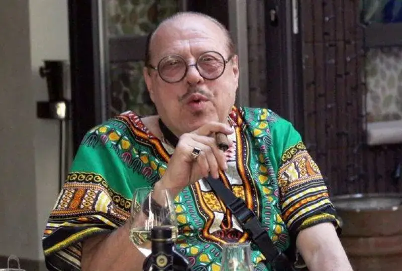 Тежка драма за Агент Тенев: Спешна хоспитализация шокира гилдията!