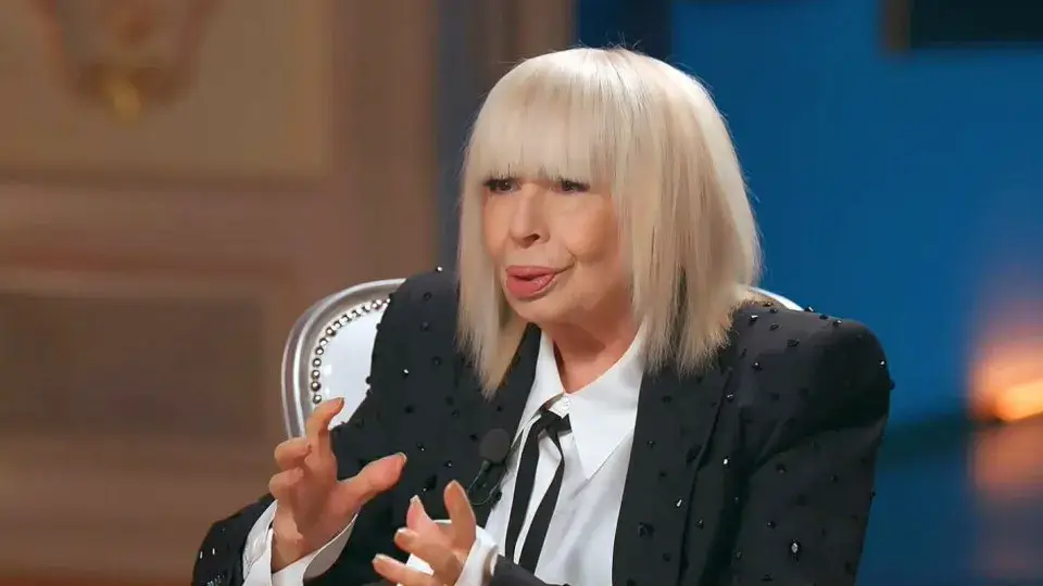 ГРОЗНО!! Уволниха беден продавач в бутик след посещение на Лили Иванова! (още подробности)