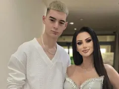 И синът на Таня Боева пропя