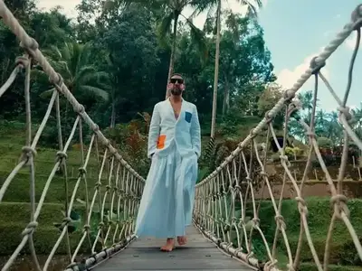 Илиян се пренесе в Бали