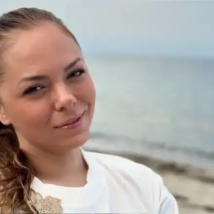 Йоанна Темелкова точи лиги по скъпа ретро кола