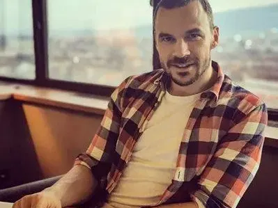 Ивайло Захариев търси злато в Карлуково