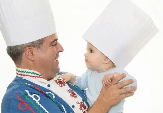 Излагация: Внучето на Иван Звездев бил първият му недоволен клиент