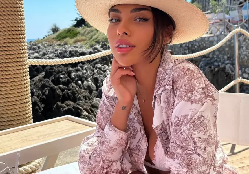 Как го постига?! Айлин яде като разпрана и пие, но е в перфектна форма