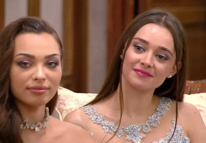 Каква схема се крие зад „безплатните“ воаяжи на Айлин Бобева с Валерия и Ваньо Алексиев?! (ВИЖ ТУК)