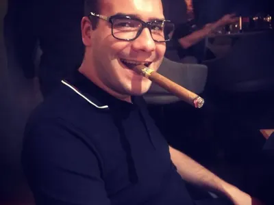 Контрабандистът Мъро приютил в баровската си сграда в София две „оръжейни семейства“ със съмнително минало и бъдеще (ЕКСКЛУЗИВНИ СНИМКИ)