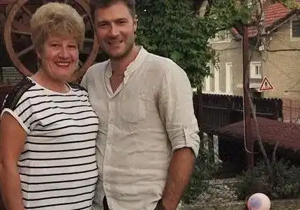 Костадин Филипов захвърли костюмите! Така не сме го виждали никога! (ФОТО)