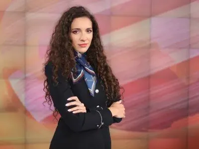 Нова звезда на времето: Красавица от сцената плени зрителите!