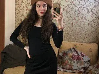 Нова звезда на времето: Красавица от сцената плени зрителите!