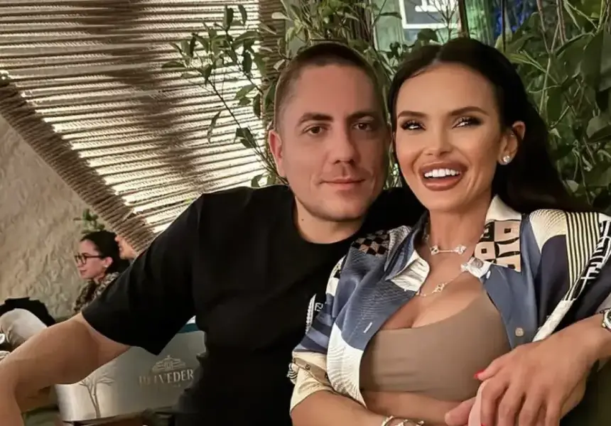 Лудостта продължава: Мъжът на Мара Отварачката обзаведе и майка й! (Снимки)