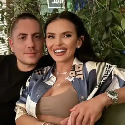 Лудостта продължава: Мъжът на Мара Отварачката обзаведе и майка й! (Снимки)