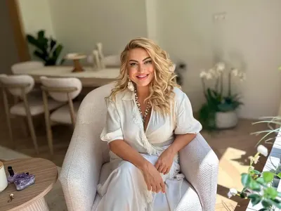 ЛУКС и УЮТ: Нели от „Търси се“ показа новия си дом (+ Защо се прекръсти Елея)