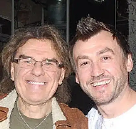 Любо от „Те”  взима песните  на Васко Кеца?