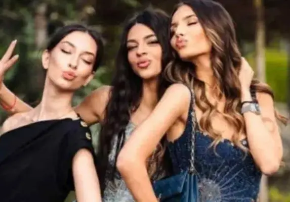 Людмила Живкова взима под крилото си дъщерята на Тодор Славков