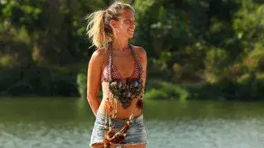 Шокираща сцена: Макавеева се удавя от лодка!