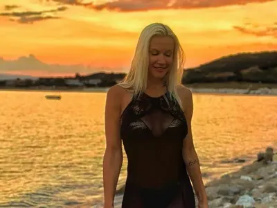 Мария Игнатова пребори паник атаките с дишане! Показа топ форма от плажа