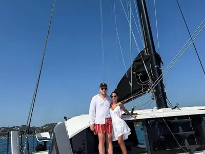 Мария кара медения месец на яхта