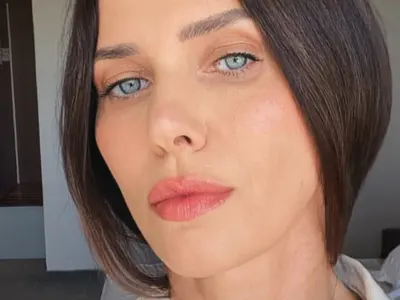 Открийте тайната на вечната младост: Мария Силвестър в лавандула!