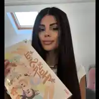 "Шокираща мания: Хайлайфът полудя по зловещите кукли!"