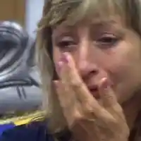 Мира Добрева шокира: Бях на 9, когато започнаха да ме опипват и целуват чичковци