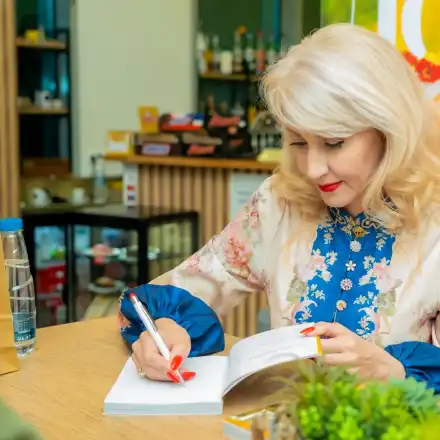 Мисис Баба провокира законодателна революция!