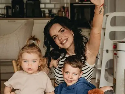 Скандалната Мона Гочев взриви съседите с танци на Рики Мартин!