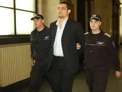 Наркобосът Тинко Гарев строи палата в Ахтопол!