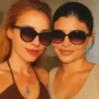 Невероятна вечер в Сен Тропе! Нашата Анастасия с Кайли Дженър!