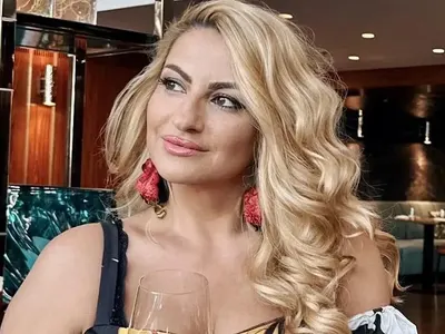 Нели от „Търси се“ напълно изкукурига