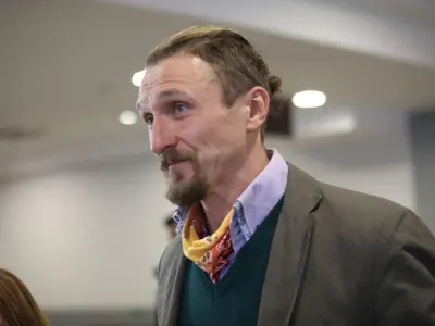 Няма такава злоба! Три малки деца останаха без баща за година и половина заради Наум Шопов