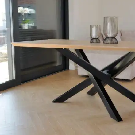 Основите за маса – невидимите герои, които държат стила ти изправен