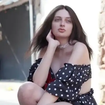 Петра с нов нос! Транссексуалната сменя визията