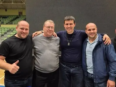 ПОЗОР! Сектата “Величие” на Ивелин Михайлов си прави евтин пиар с водната криза в Плевен