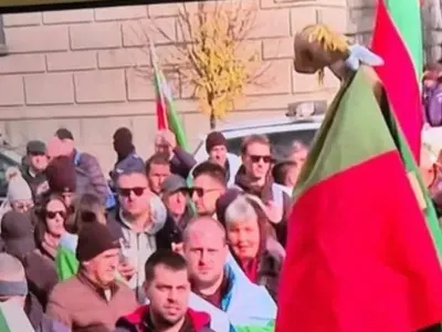 ПОЗОР! Сектата “Величие” на Ивелин Михайлов си прави евтин пиар с водната криза в Плевен