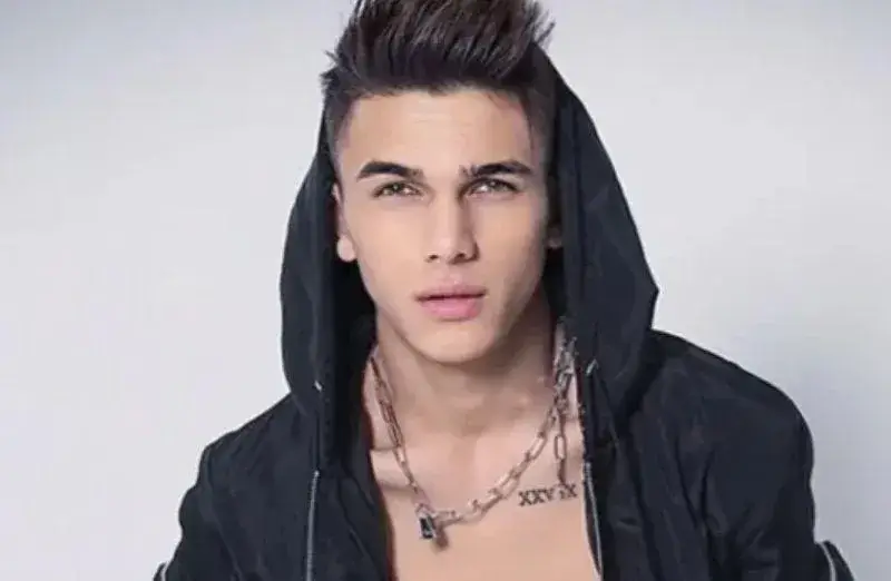 Приятелят на Денис Теофиков: Нападение и спиране на подписката!