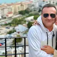 Рачков се вдетени! Вики показа как се целуват на залез слънце: Митето никога не е правил такива „панаири“! (СНИМКИ)